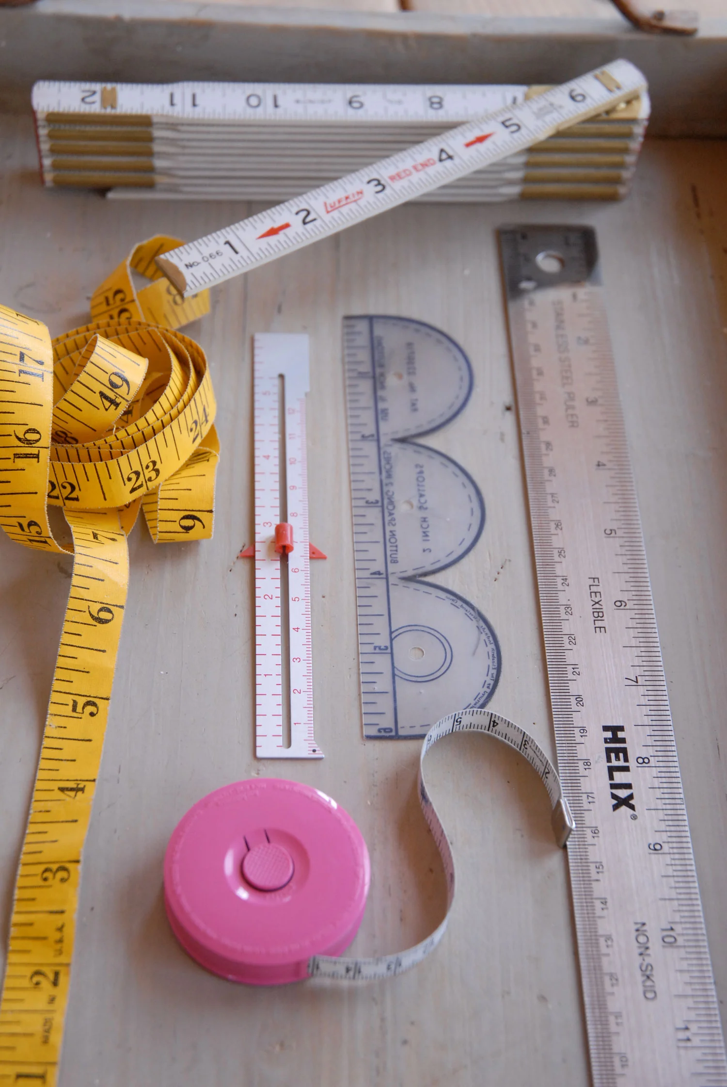 DSC_0059-measuring-tapes-OP.jpg
