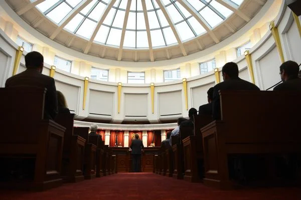 Boulder civil attorney Graham Fuller argues in the Colorado Supreme Court.  Photo credit: The Denver Post.  Used by Permission.