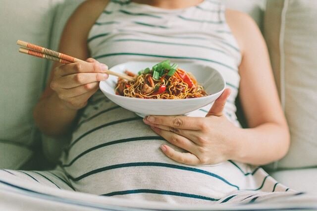 When I was pregnant I craved noodles like every other day: Pad Thai, Ramen, Pasta - you name it, I wanted it!!⠀⠀⠀⠀⠀⠀⠀⠀⠀
⠀⠀⠀⠀⠀⠀⠀⠀⠀
What was your strongest pregnancy craving?⠀⠀⠀⠀⠀⠀⠀⠀⠀
⠀⠀⠀⠀⠀⠀⠀⠀⠀
#pregnancy #1sttrimester #2ndtrimester #3rdtrimester #preg