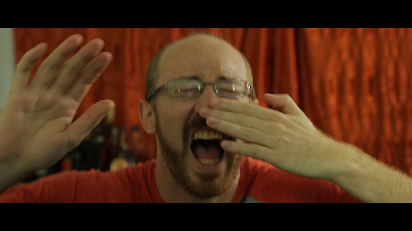 Vinnie-handonNose.png