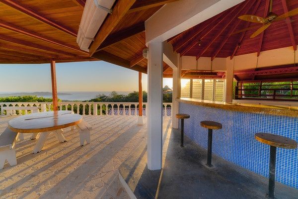 Poolside Bar