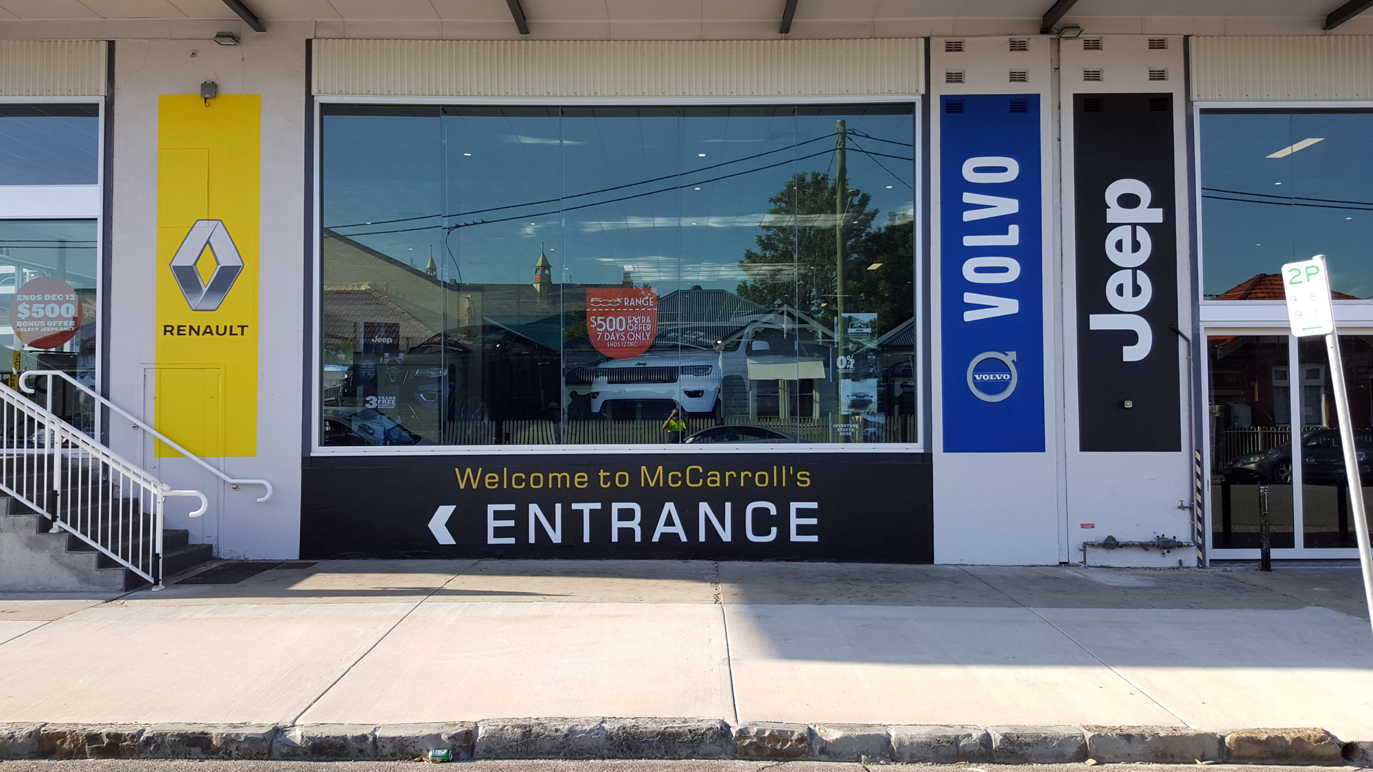 mccarrolls-external-signage-renault-vovlo-jeep-sml.jpg