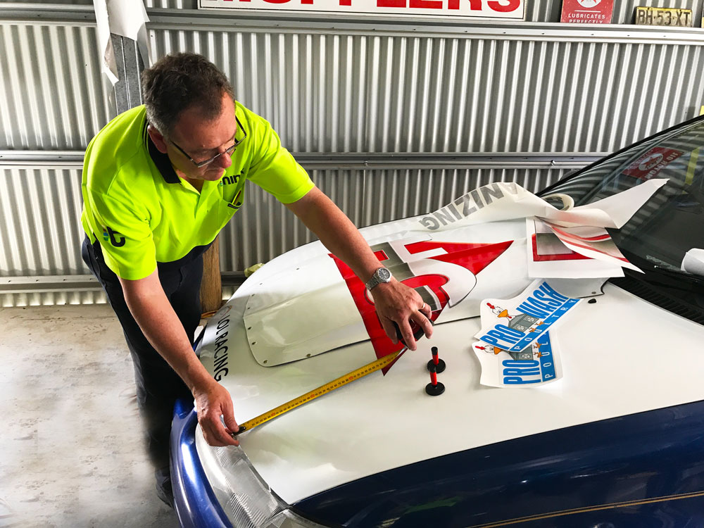 think-racing-sponsor-car-lemons-24-signs-royce-faulkner.jpg