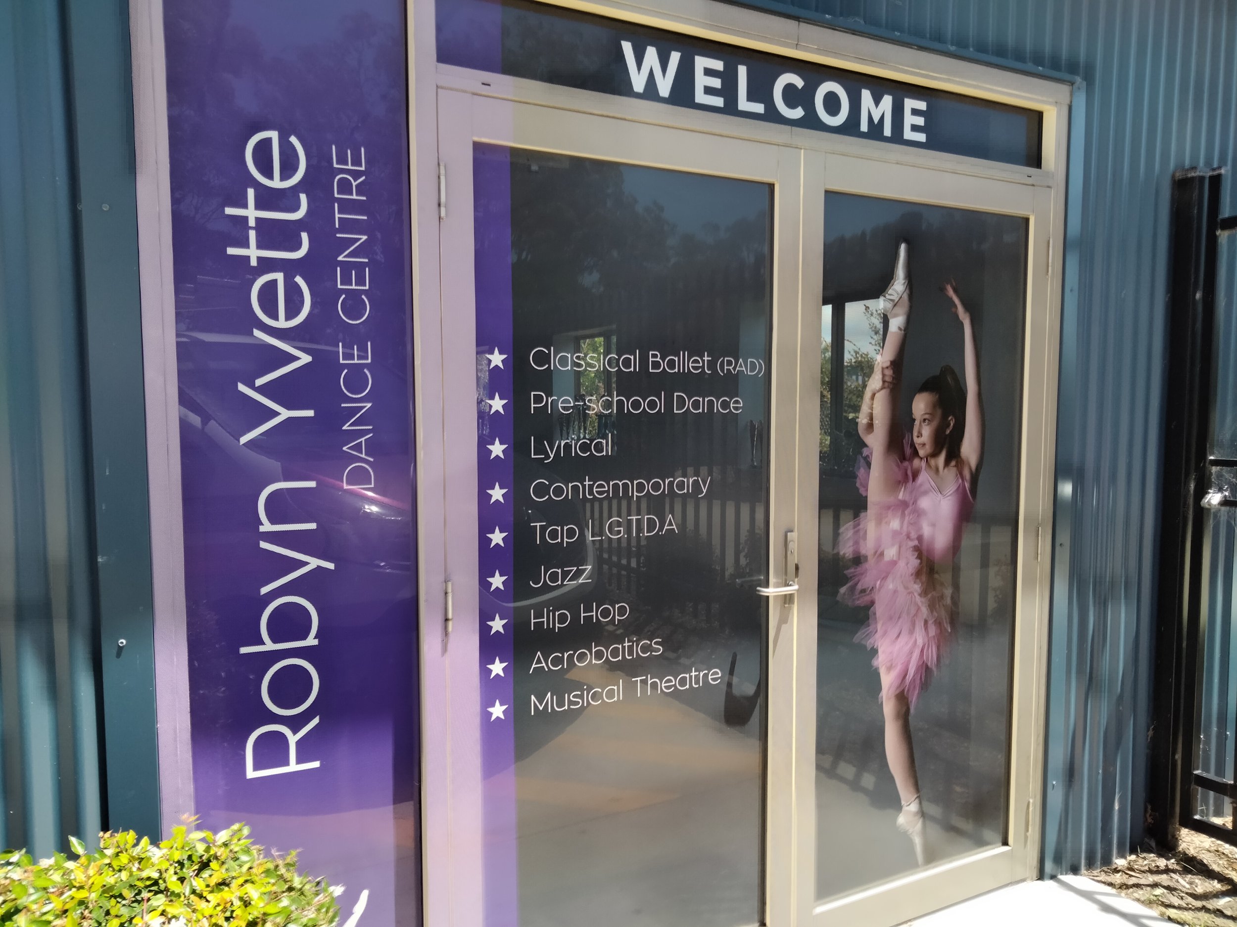 robyn-yvette-dance-centre-front-door-entrance TGC
