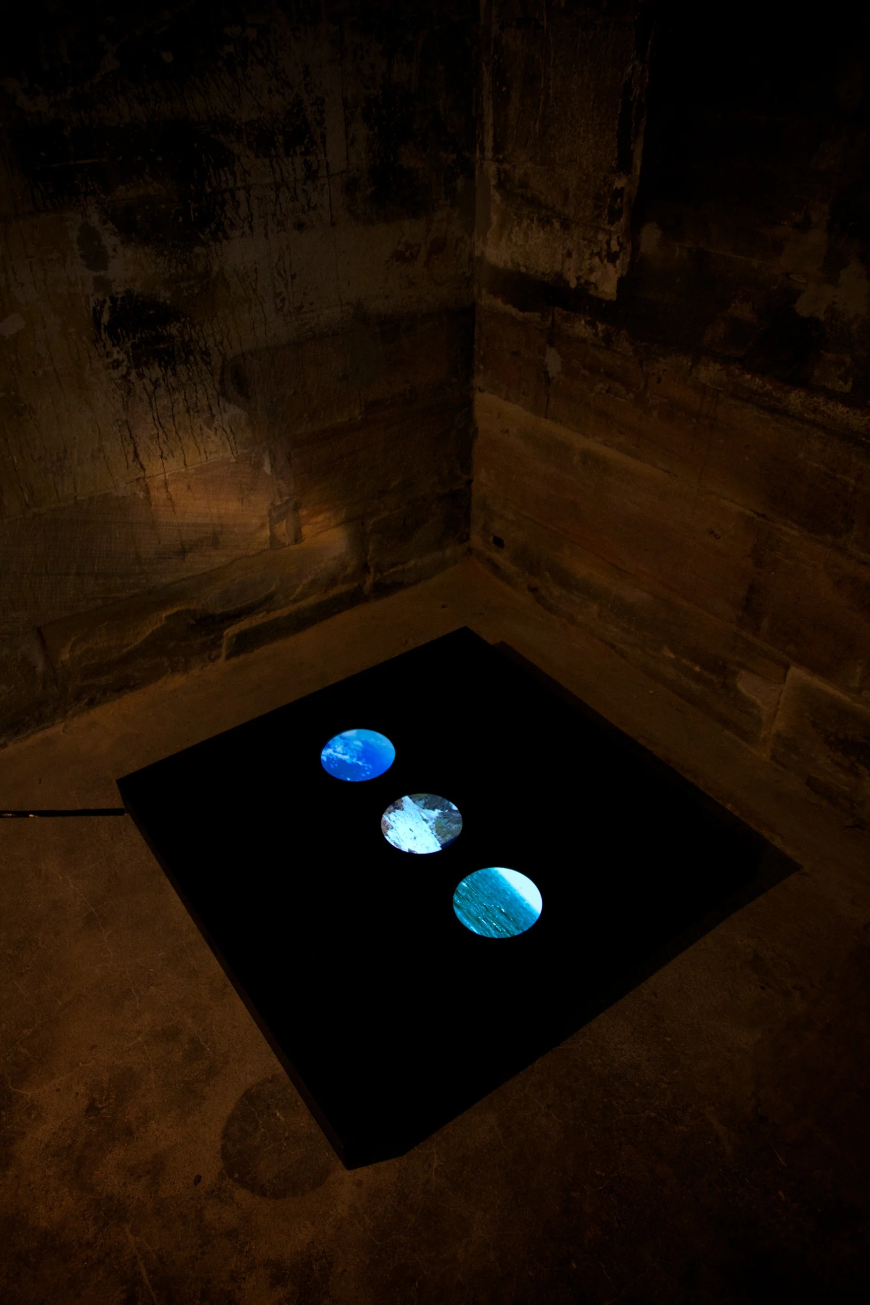 No Man is an Island (Polyptych Nº1) (2013) — exhibition view