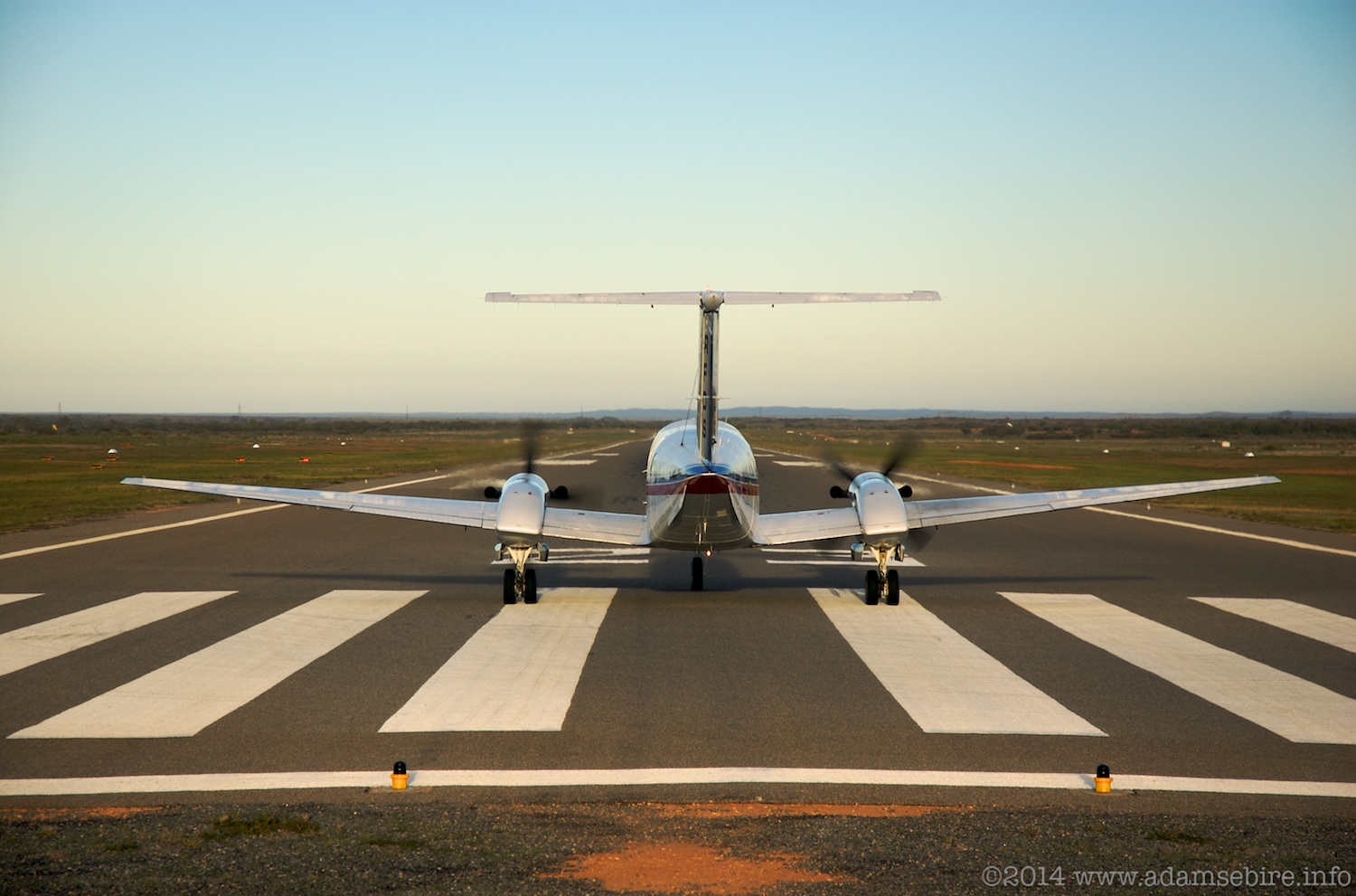 RFDS Australia plane takeoff, Broken Hill, NSW