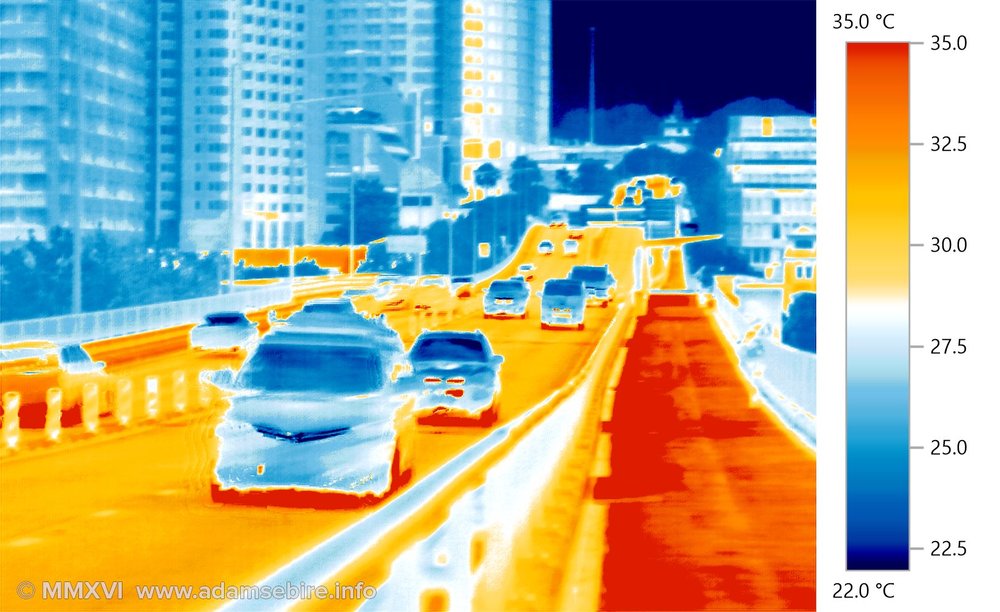 Urban heat island — thermal image of a road (IR001528)