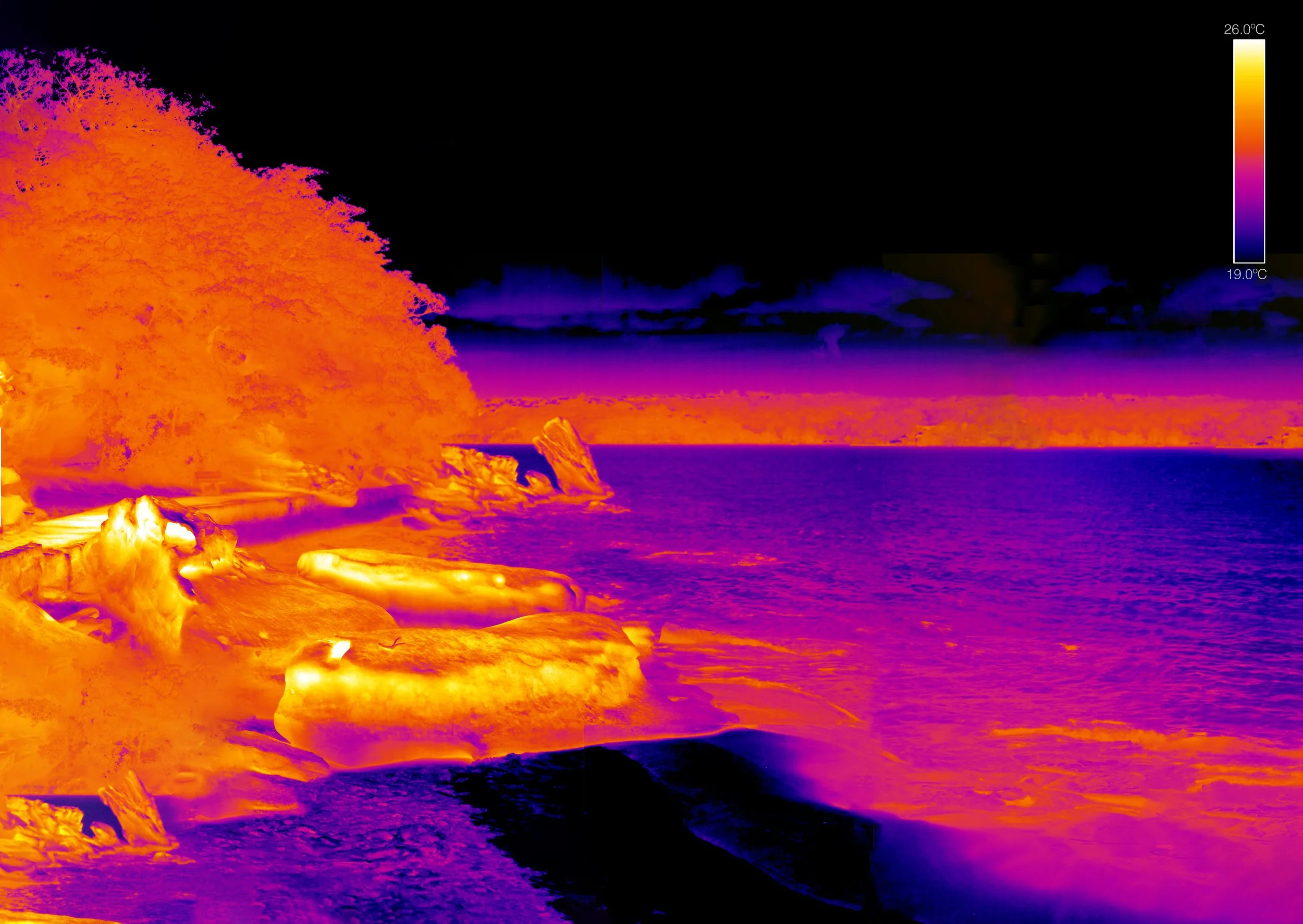 Thermal expansion of the seas and oceans IR001470-1505.jpg