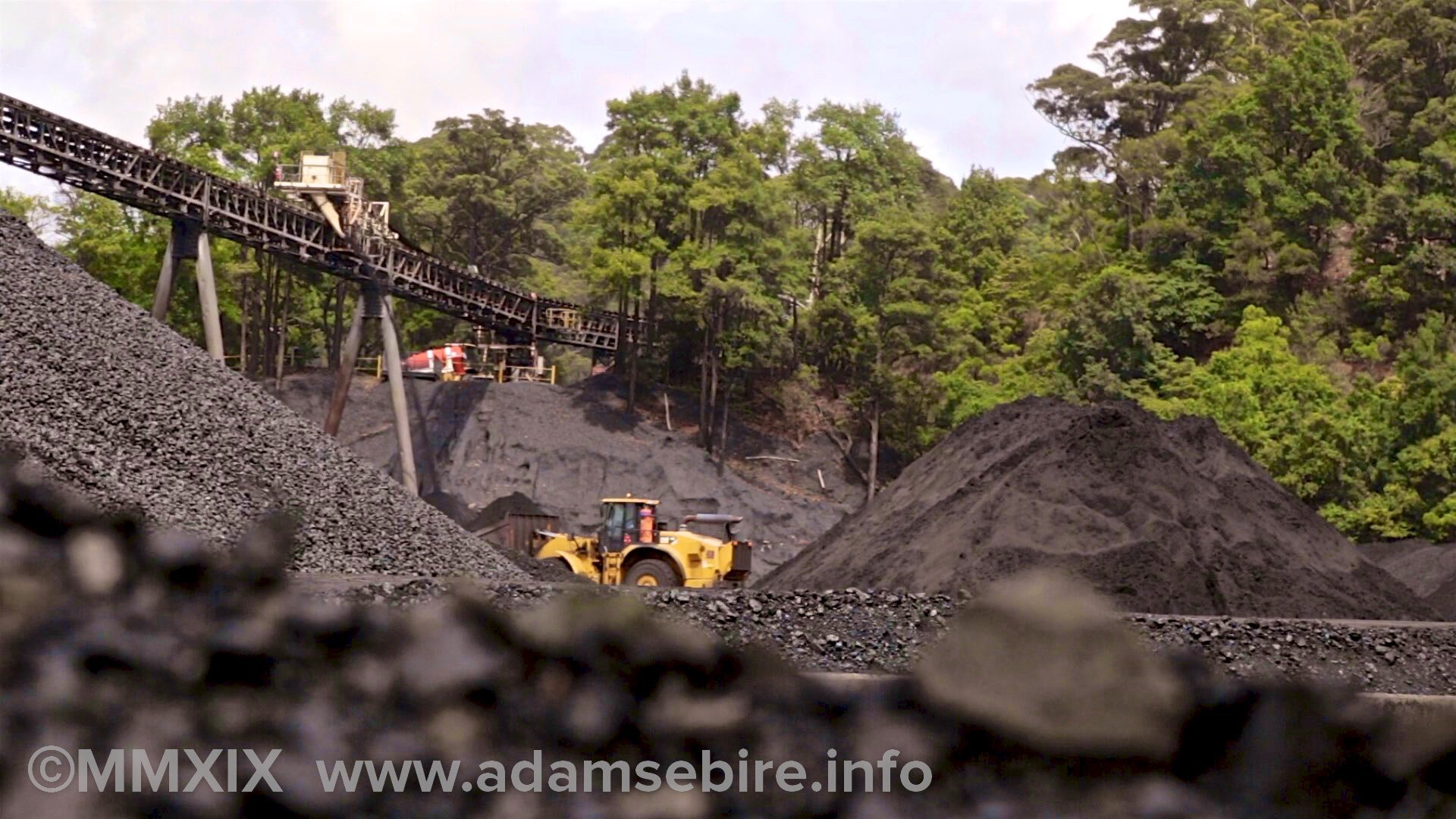 Coal mining, NSW Australia.jpg