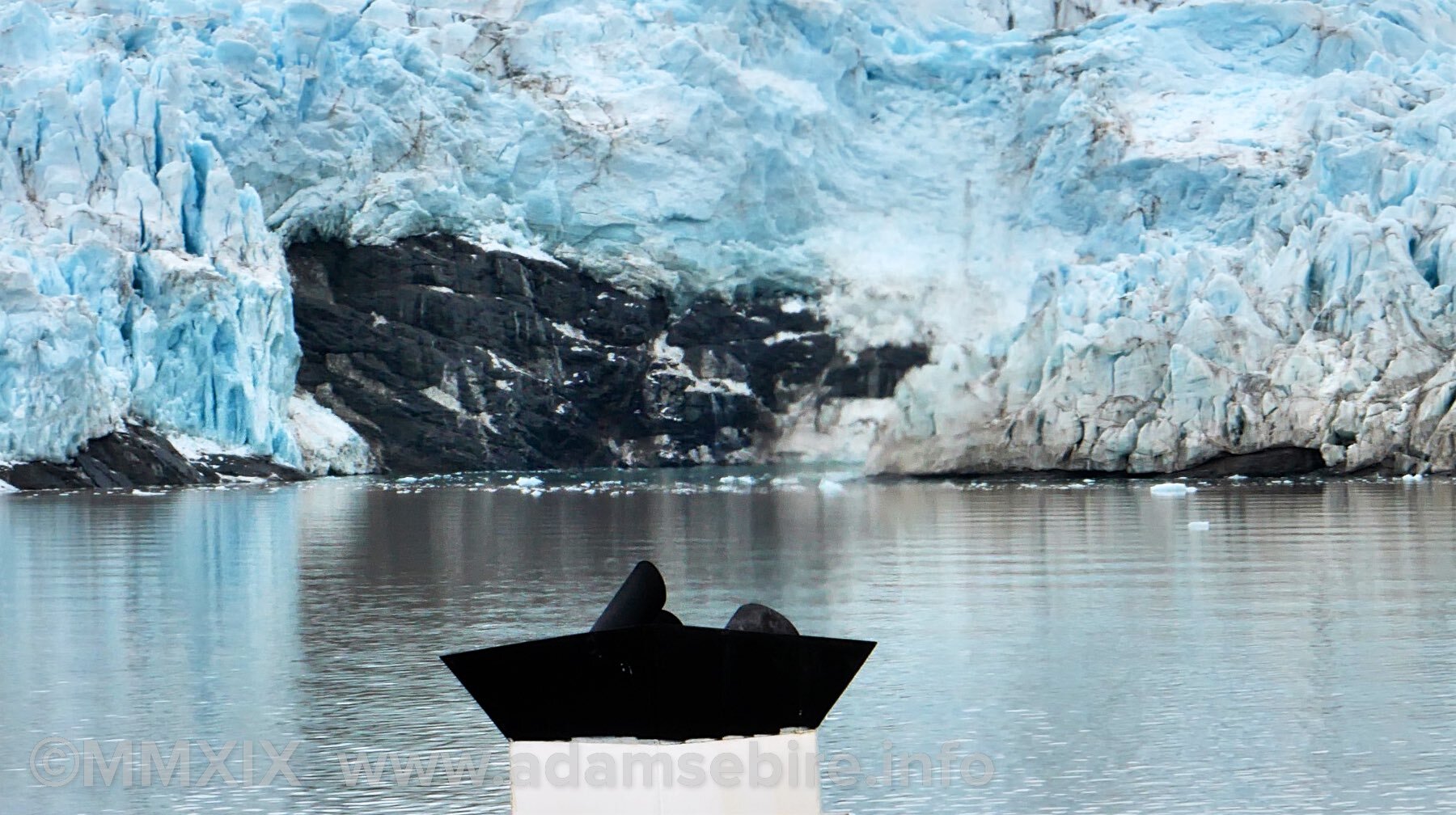 Svalbard ship tours to melting glaciers.jpg