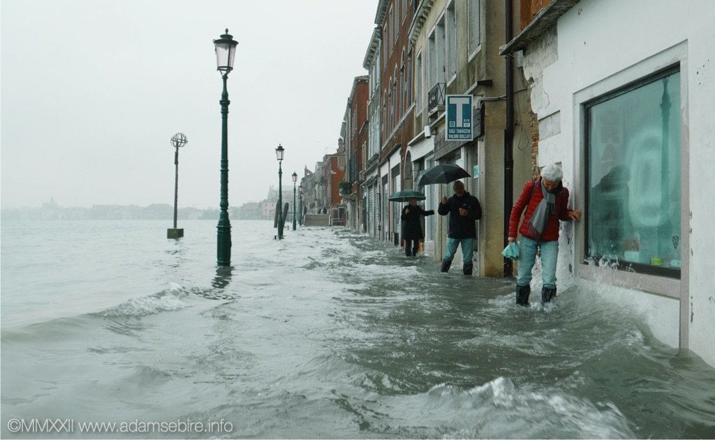 Sea level rise in Venice.jpg