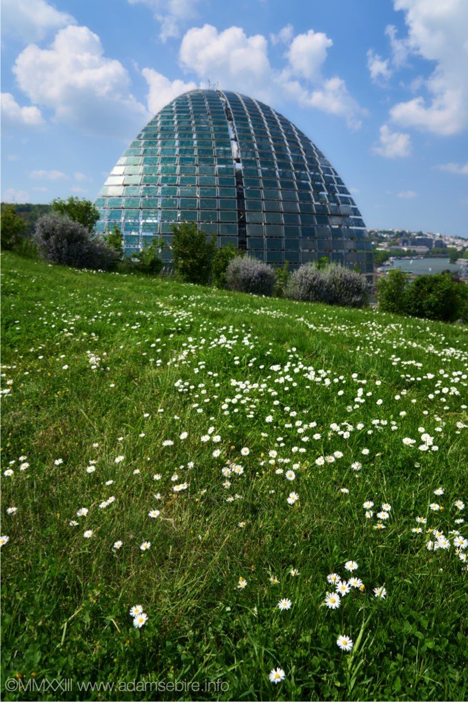 Solar roof on Seine Musicale, Paris.jpg