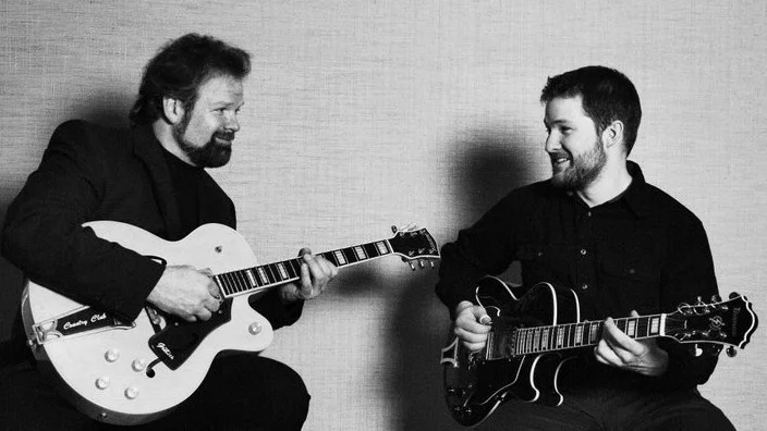 younce-guitar-duo.jpg