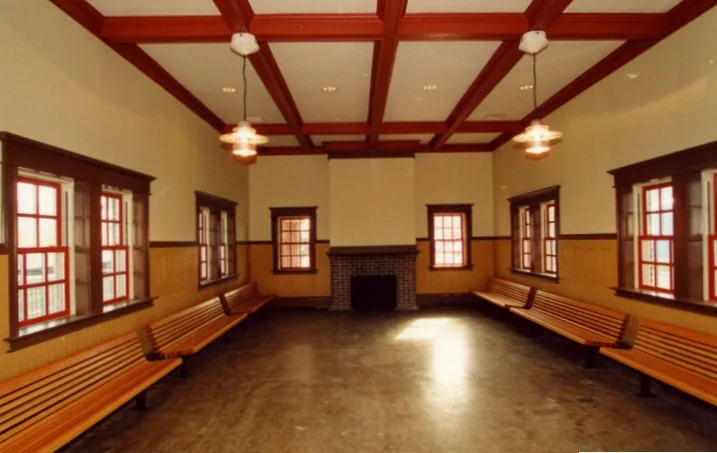 RHstation_interior.jpg