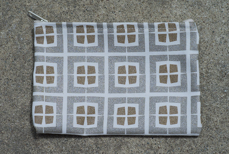 tables.pouch.web.jpg