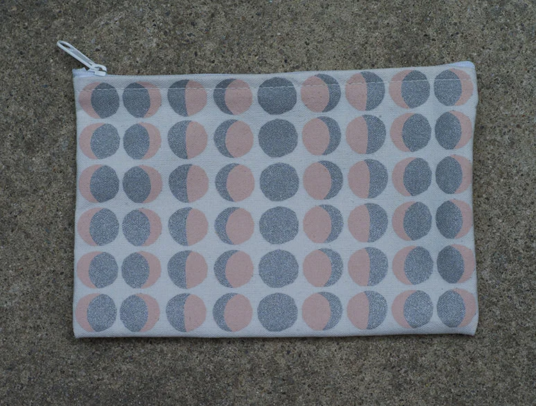 moon.pouch.web.jpg