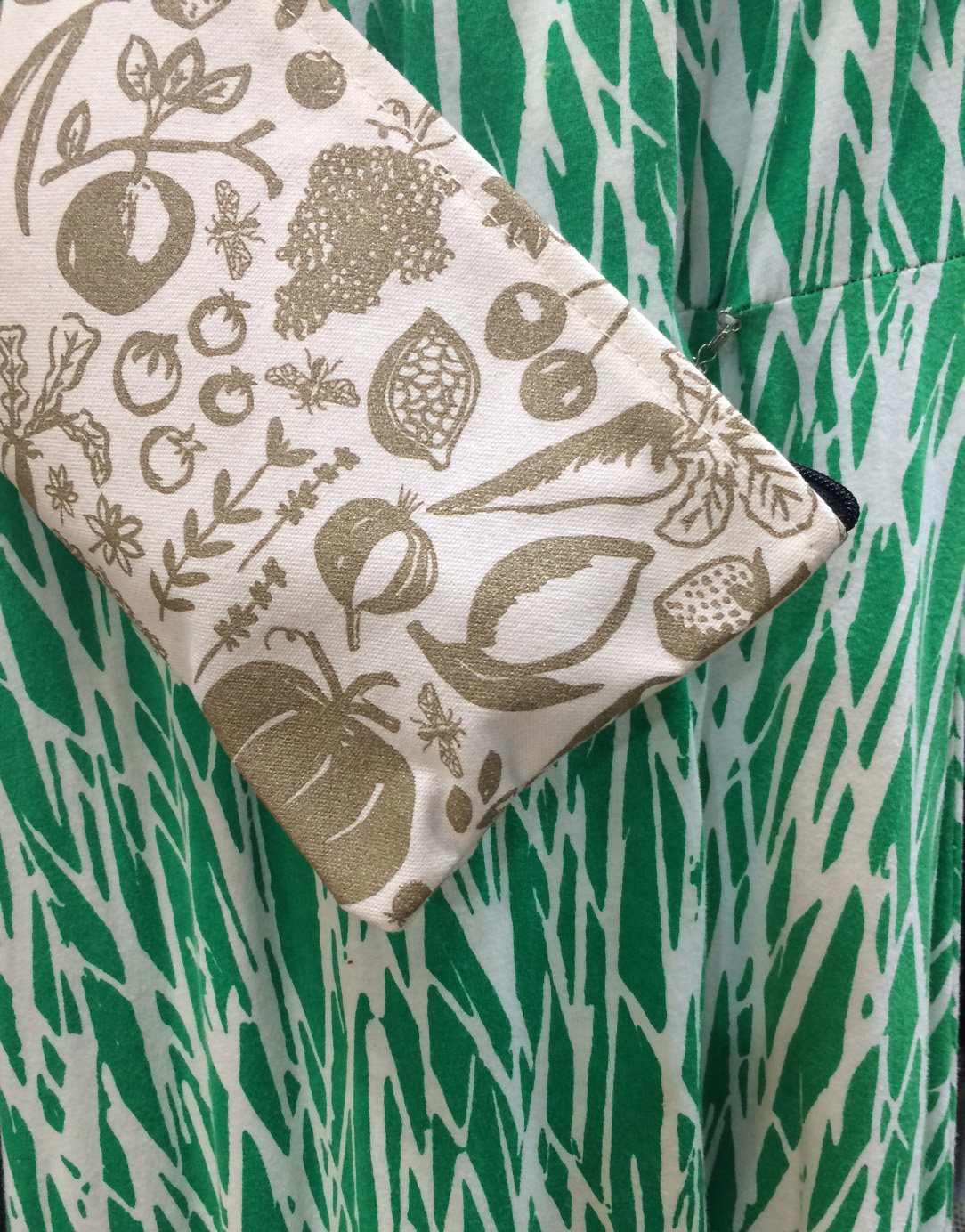 bees.dvf.2.jpg