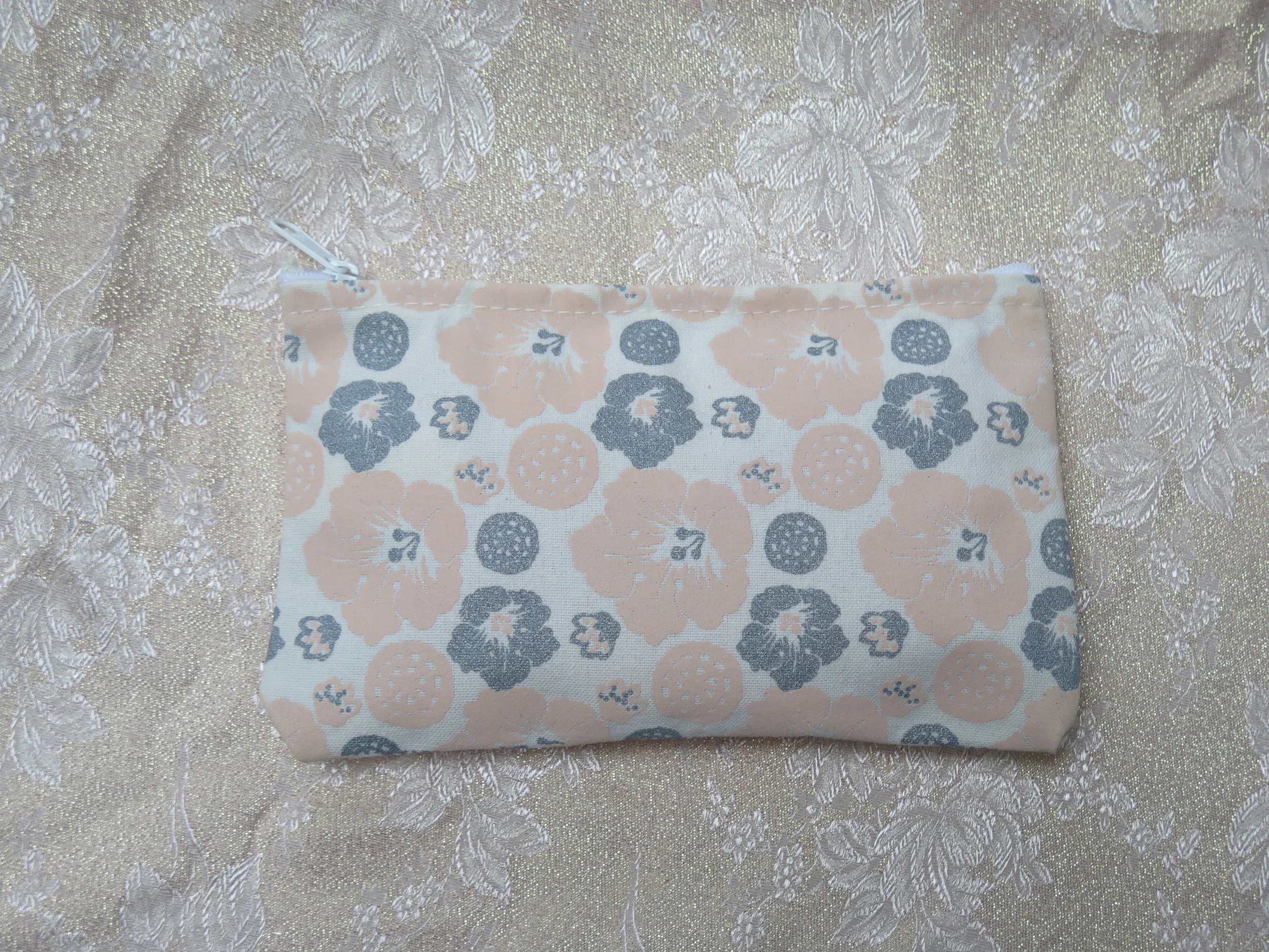 fleur.pouch.pink.alone.jpg