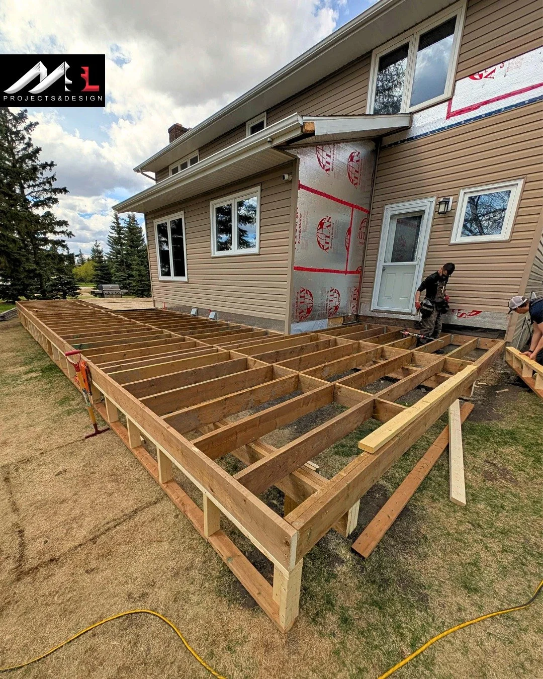We&rsquo;re booked on every floor these days. Basement downstairs, and a beautiful deck upstairs!☀️

Check out our most recent projects and let us know what you think.
Stay tuned for more! 

Book your next project today!!
www.mslprojects.com

 #newbu