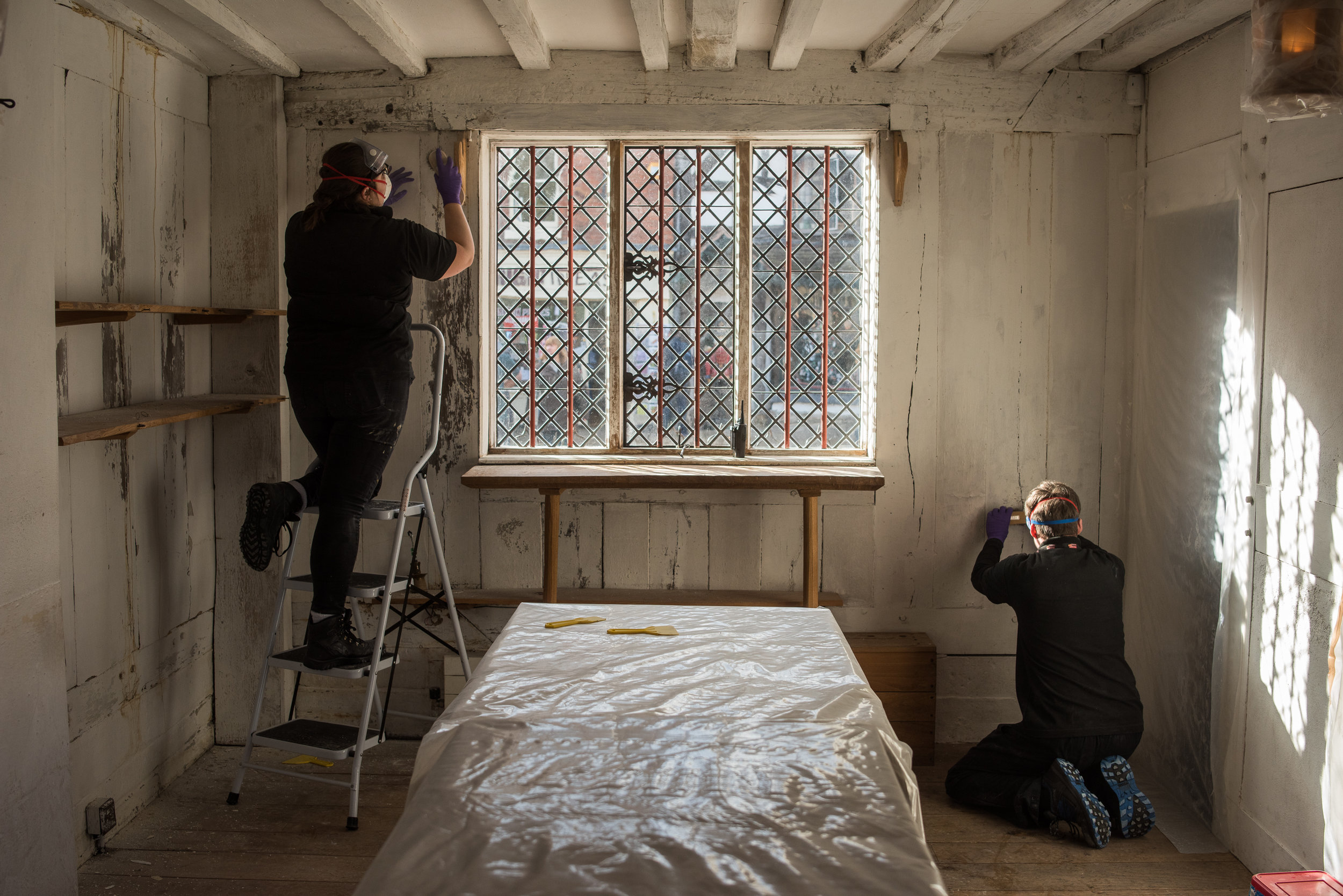 Conservation Team Working On Shakespeare's Birthplace Walls, 2018