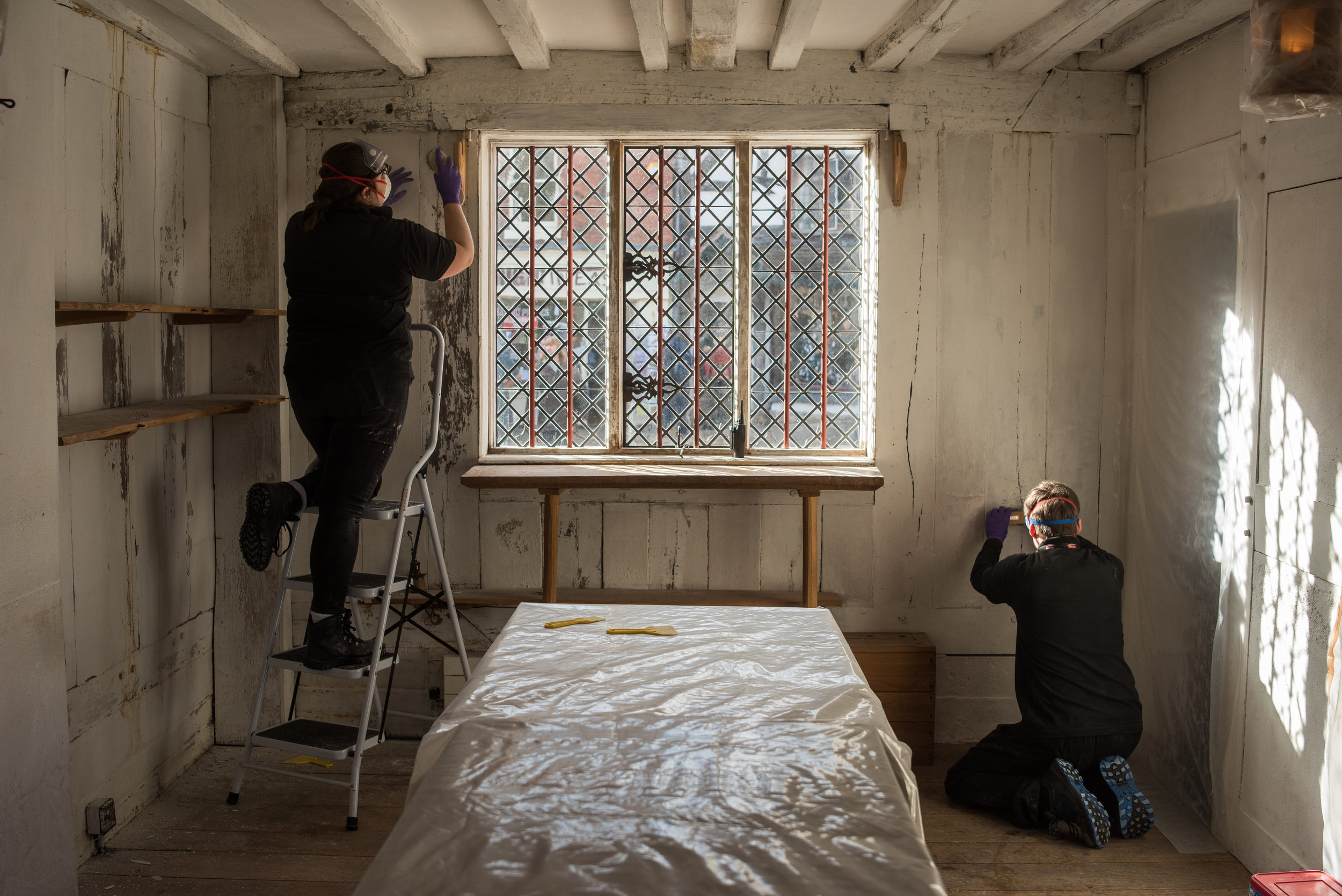 Conservation Team Working On Shakespeare's Birthplace Walls, 2018
