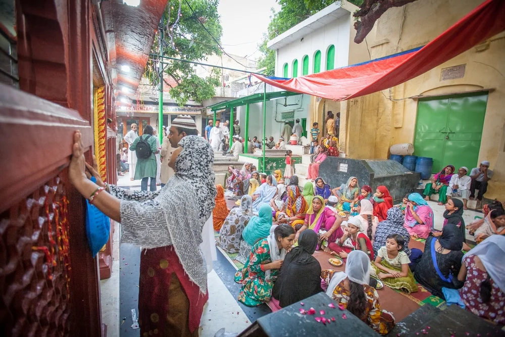 jmurray.India.NizamuddinDargah.7.2013.95.jpg