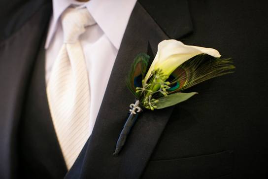 9-peacock-theme-wedding-boutonniere.jpg