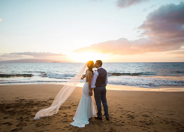 Maui-Beach-Wedding-041216-FEATURED.jpg