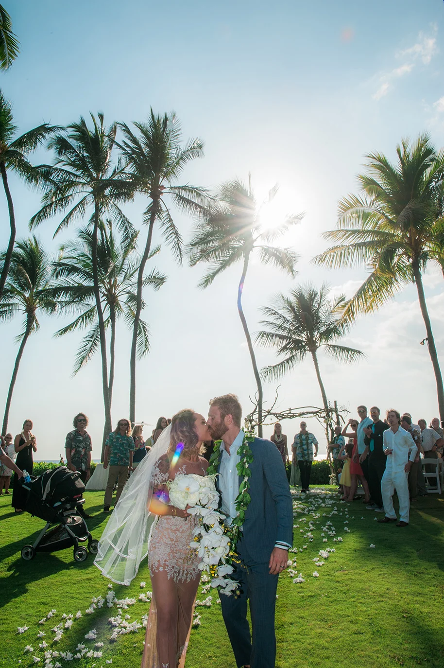 Lanikuhonua-Wedding-052316-17.jpg