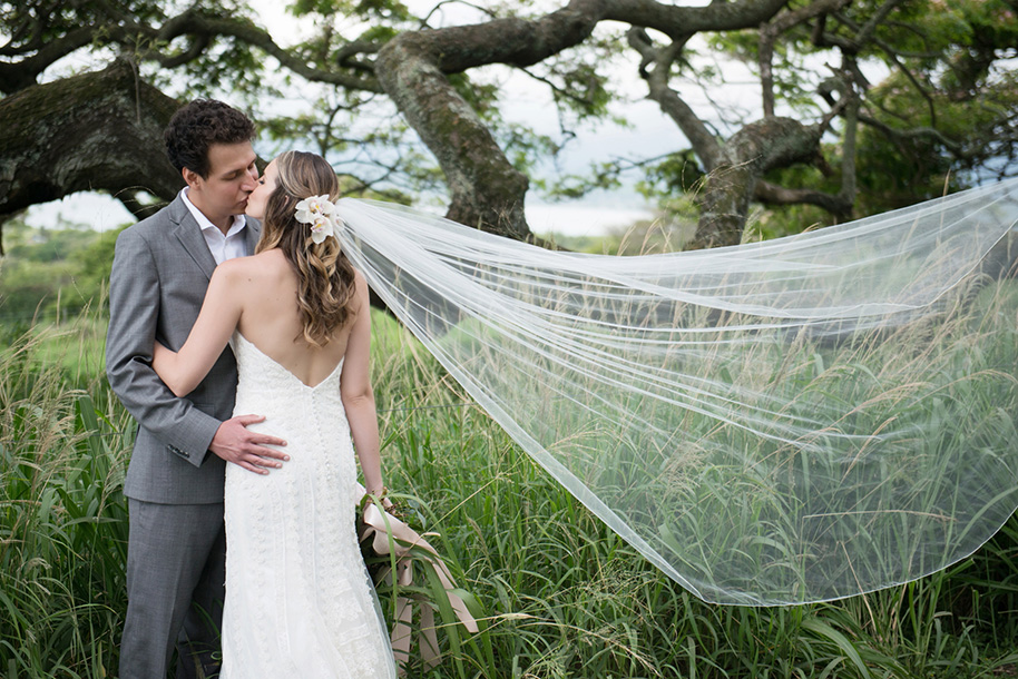 Kualoa-Ranch-Wedding-15.jpg