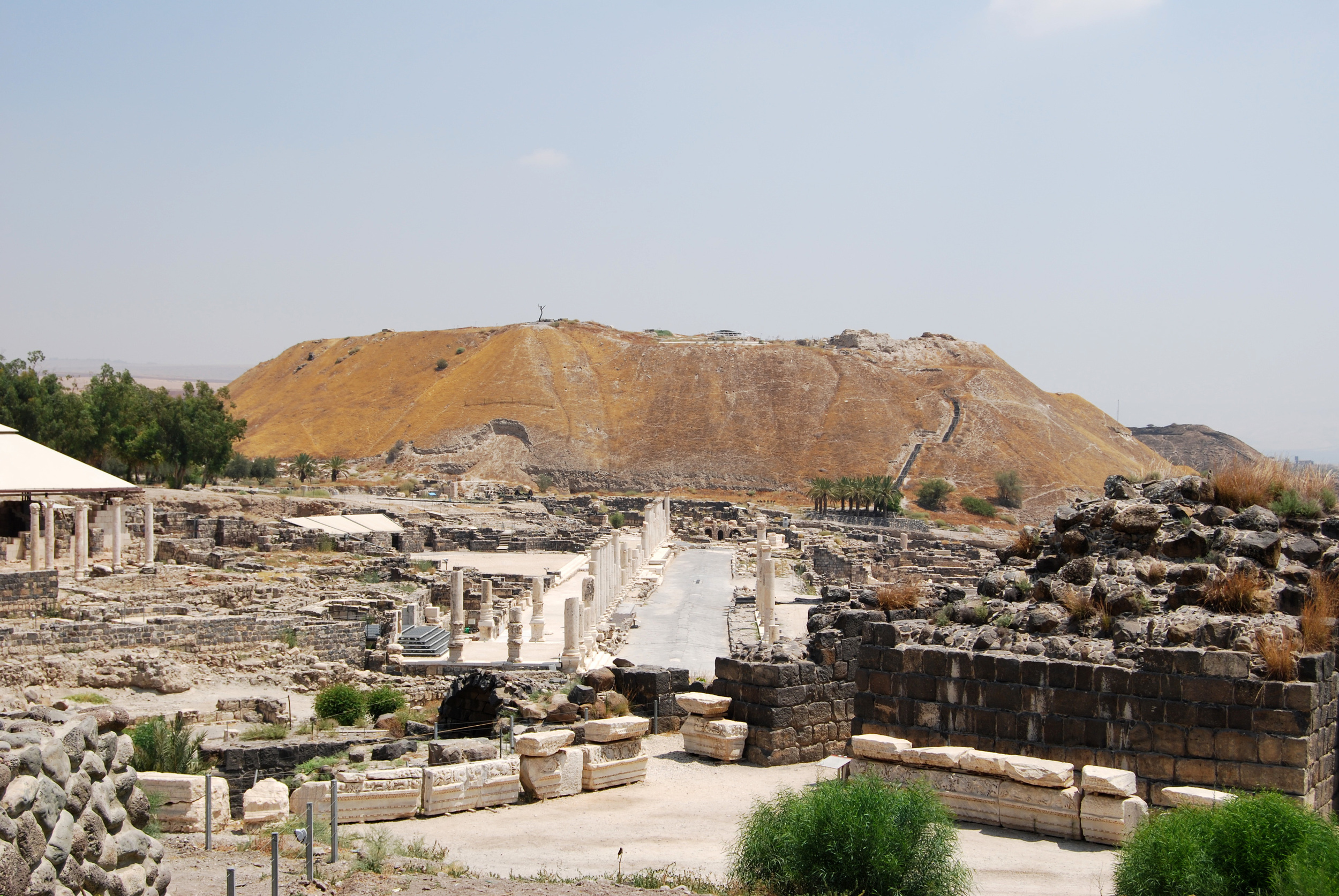 View toward the Tel