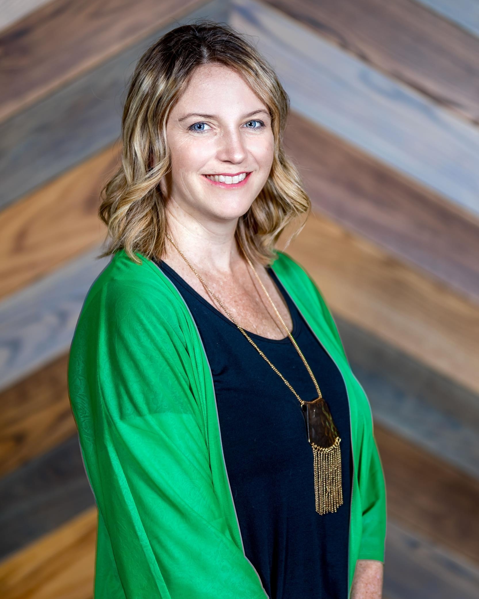 SHAWNA BOYDEN (407) 324-5433 , EXT. 227 SHAWNA@CROSSINGS.CC