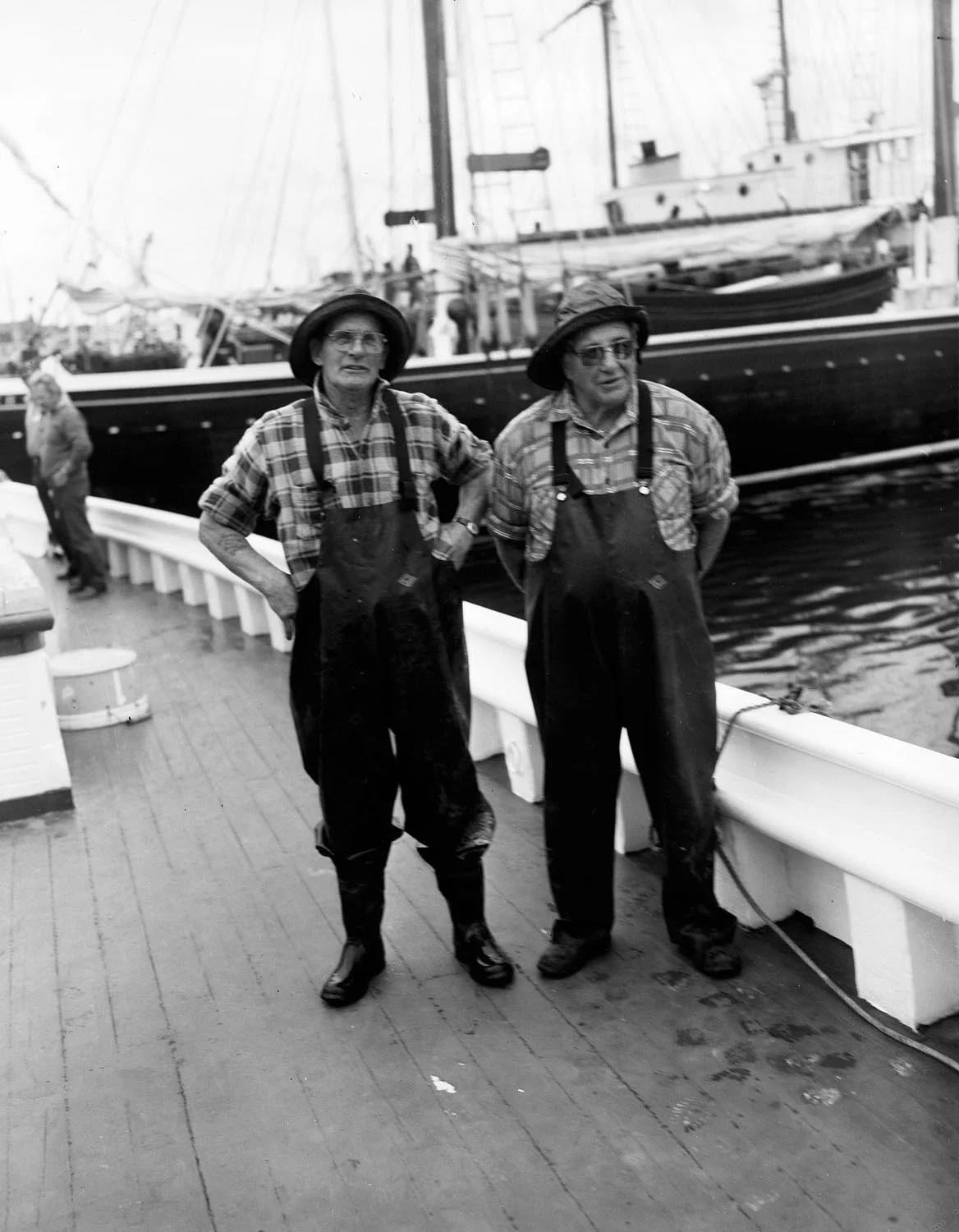 Sherman-Zwicker-Crew-04.jpg