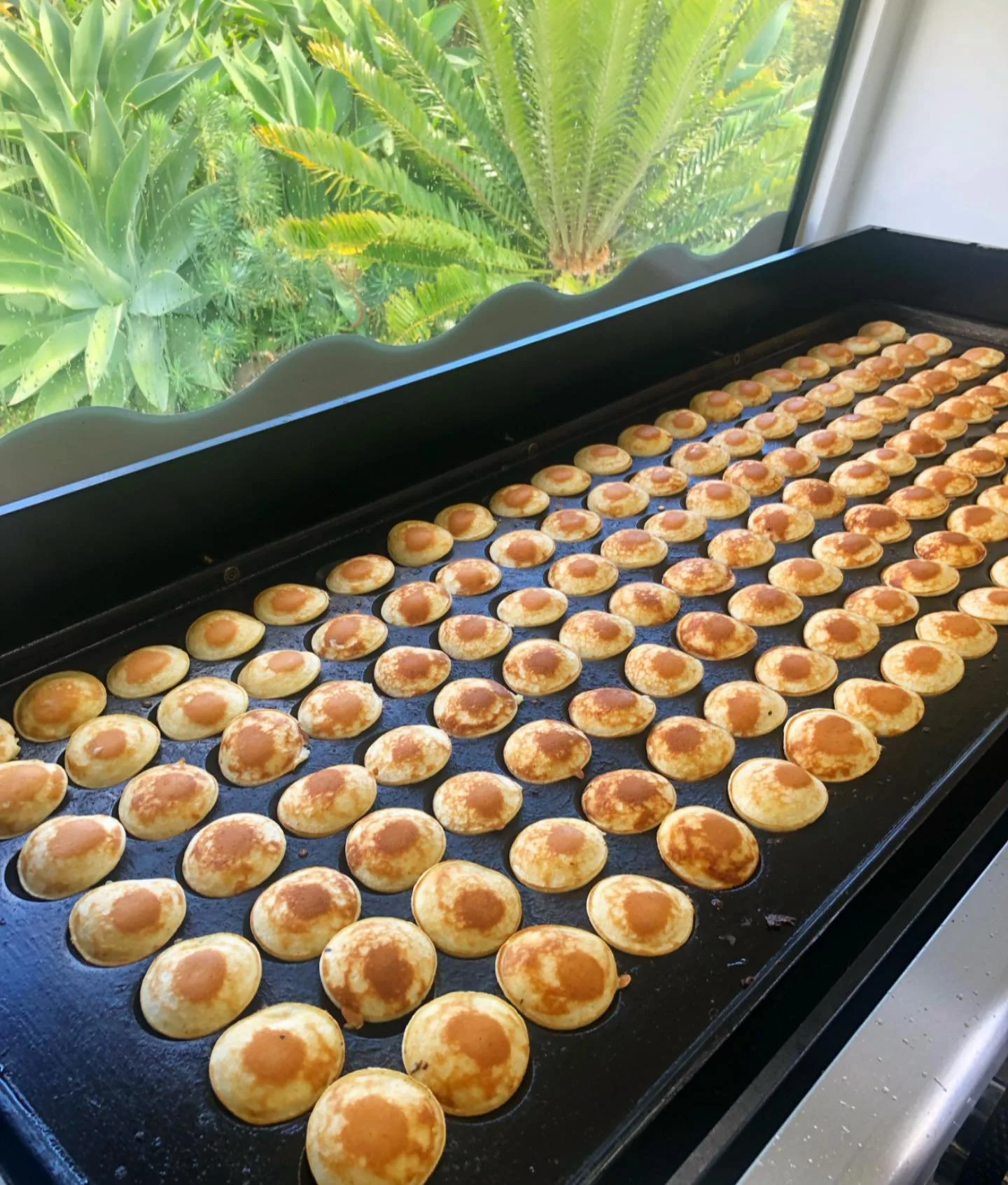 🌈 CUBA DUPA! 🌈

Wellingtons huuuge free street festival @cubadupa is back this weekend and you can bet your puffy poffertjes we&rsquo;ll be there 😙

Find us on the corner of Cuba Street &amp; Manners Street, SATURDAY 28th from 11am till 10.30pm an