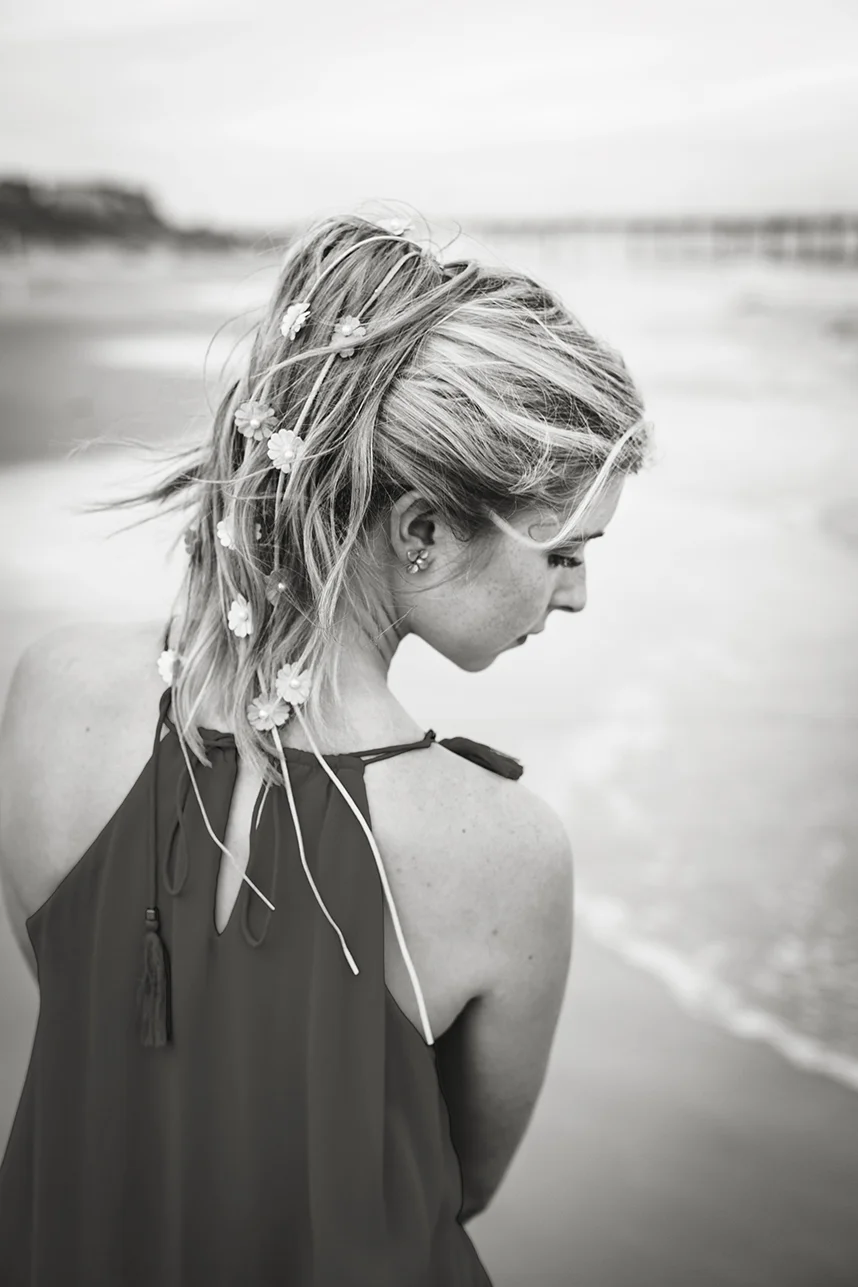 No_0056_MelissaRinks_B&W.jpg