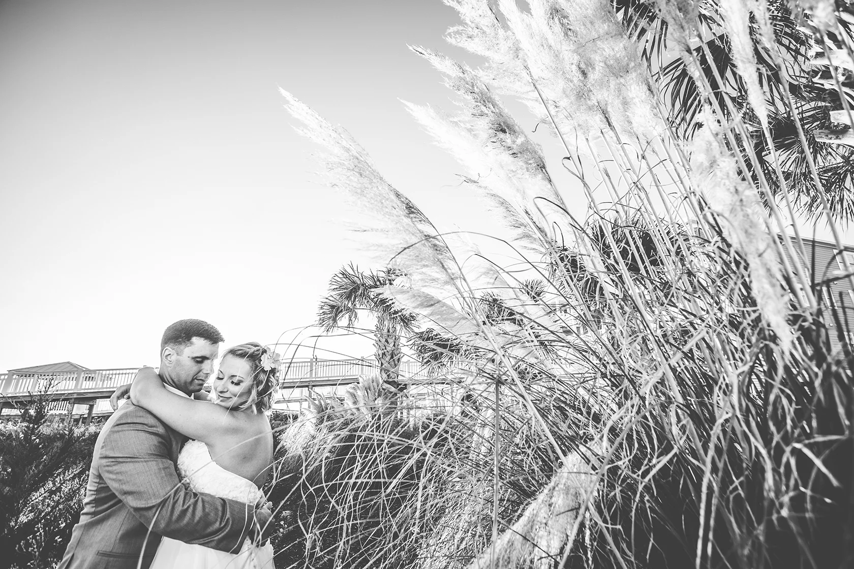Janna&Justin-538_B&W.JPG