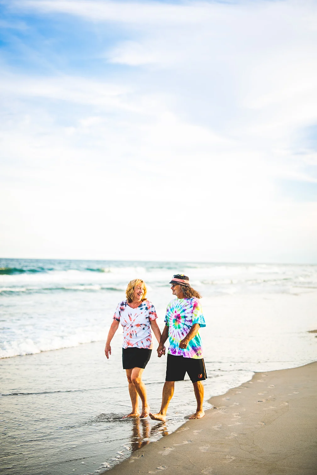 Cute+couple+on+the+beach.jpg