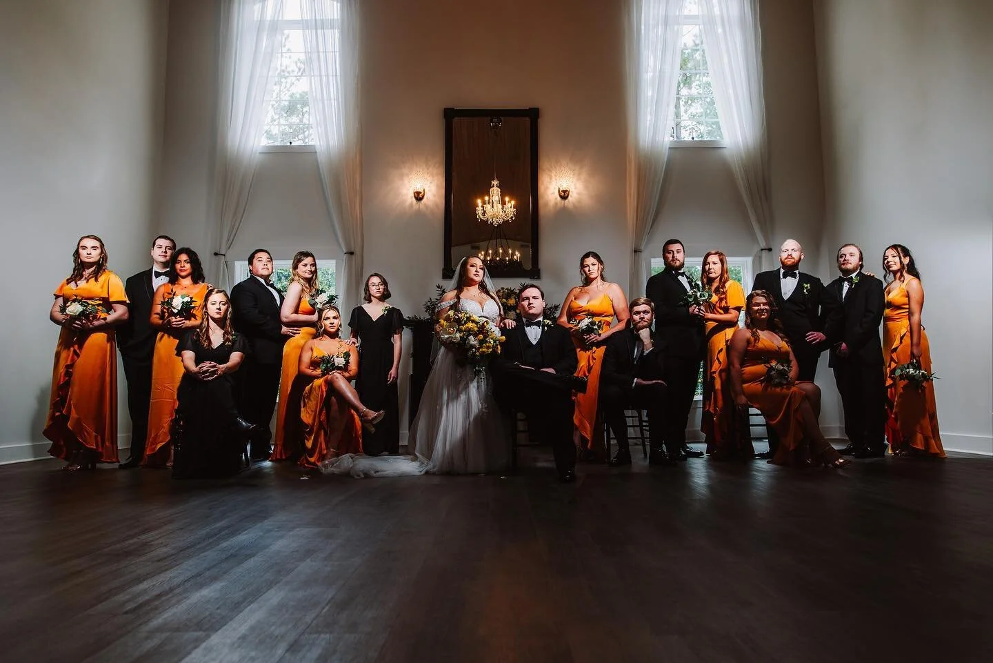 Epic wedding party photo @malachimeadowsnc taken by @michellebrinn 
.
.
This is part of the reason the two of us working together on weddings is so 🔥 cause we can do things that require me to be a voice activated light stand 😂