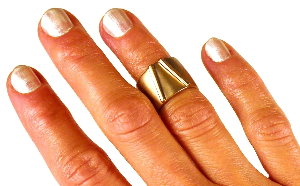 Gateway Ring (on hand)_medium crop.JPG