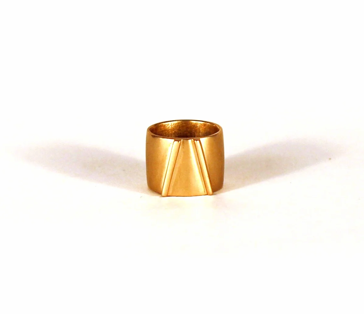 Gateway Ring (no stand_on table)_1_v3_large frame.JPG