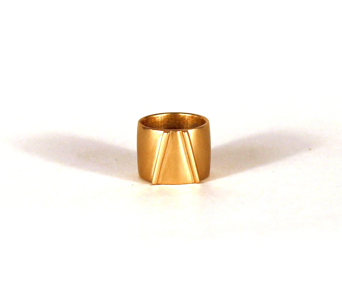 Gateway Ring (no stand_on table)_1_v3_large frame.JPG