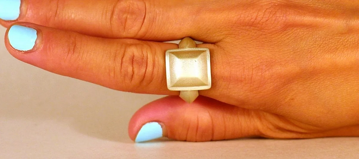 Cocoon+Aztec+Armour bangle (SILVER SB_on hand).JPG