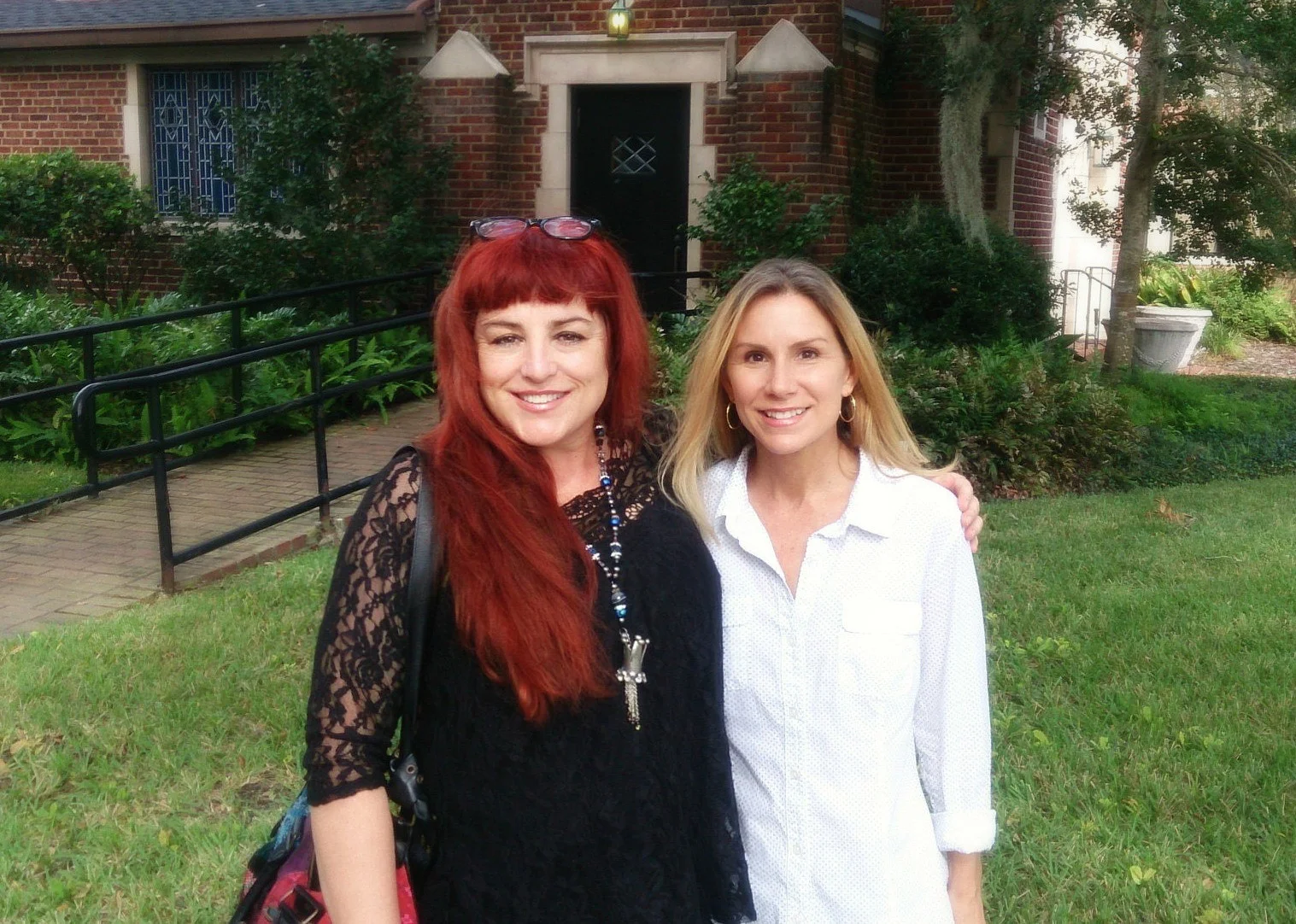 Artist friends Caroline Daley & Gigi Reinette