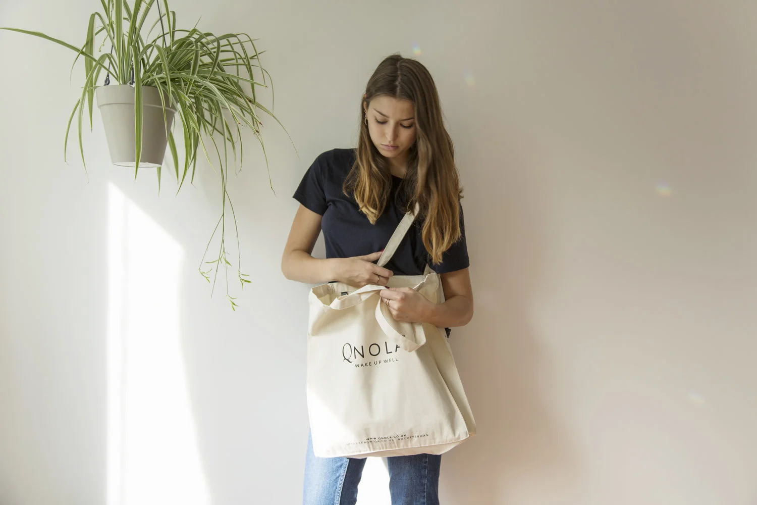 Qnola tote.jpg