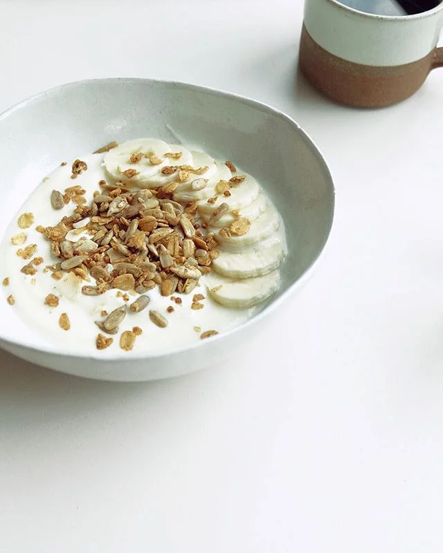 Wake up well this weekend with a comforting bowl of Cinnamon & Vanilla - made with our favourite blend of autumnal spices ✌🏼available online at @ocadouk and in @selfridgesfood stores #wakeupwell