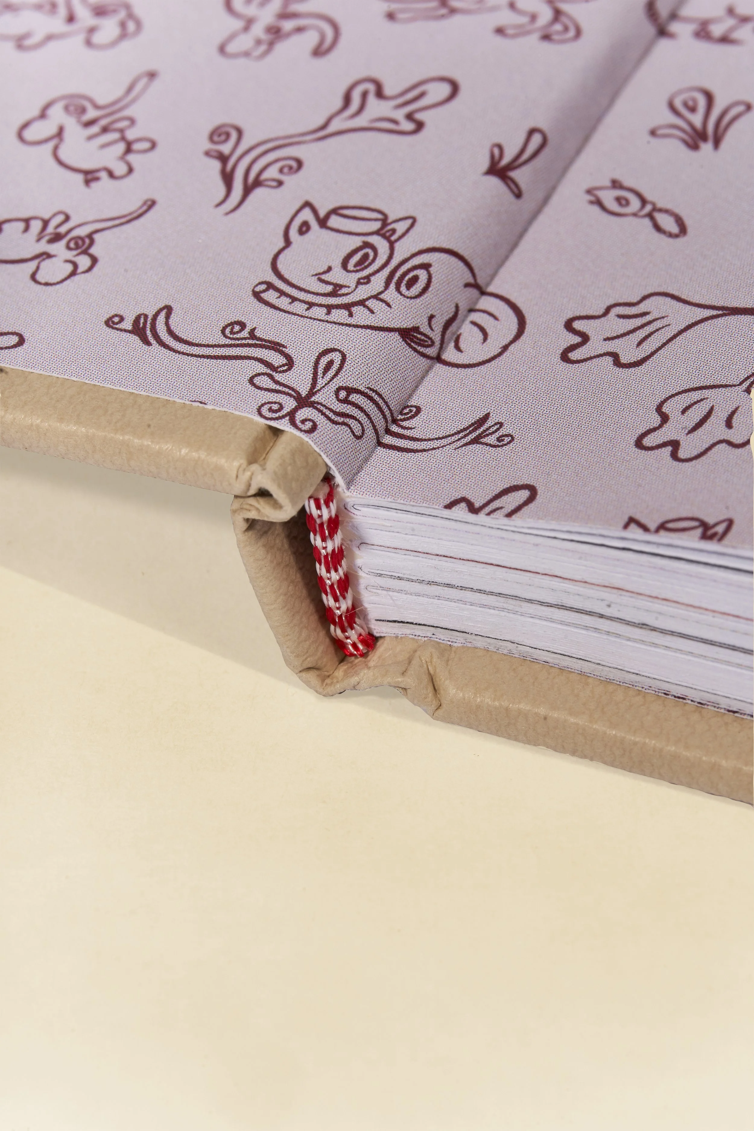 008_BASEMAN_TMP_BOOK_BINDING_DETAIL.jpg