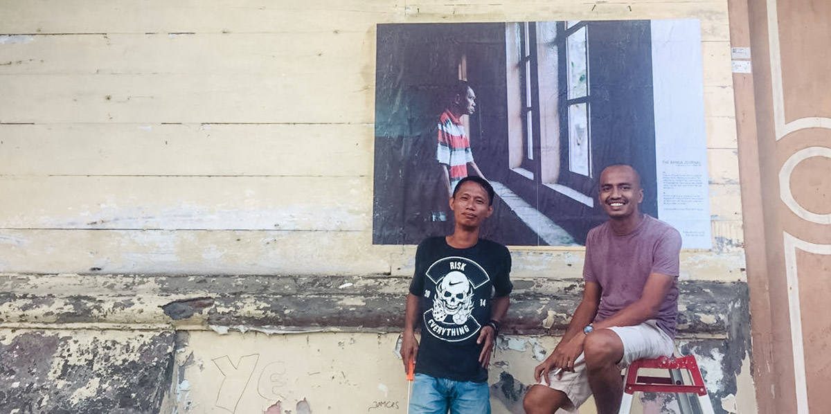 Me and Lukman pose for photo after pasting an image in PT. Pala Banda.