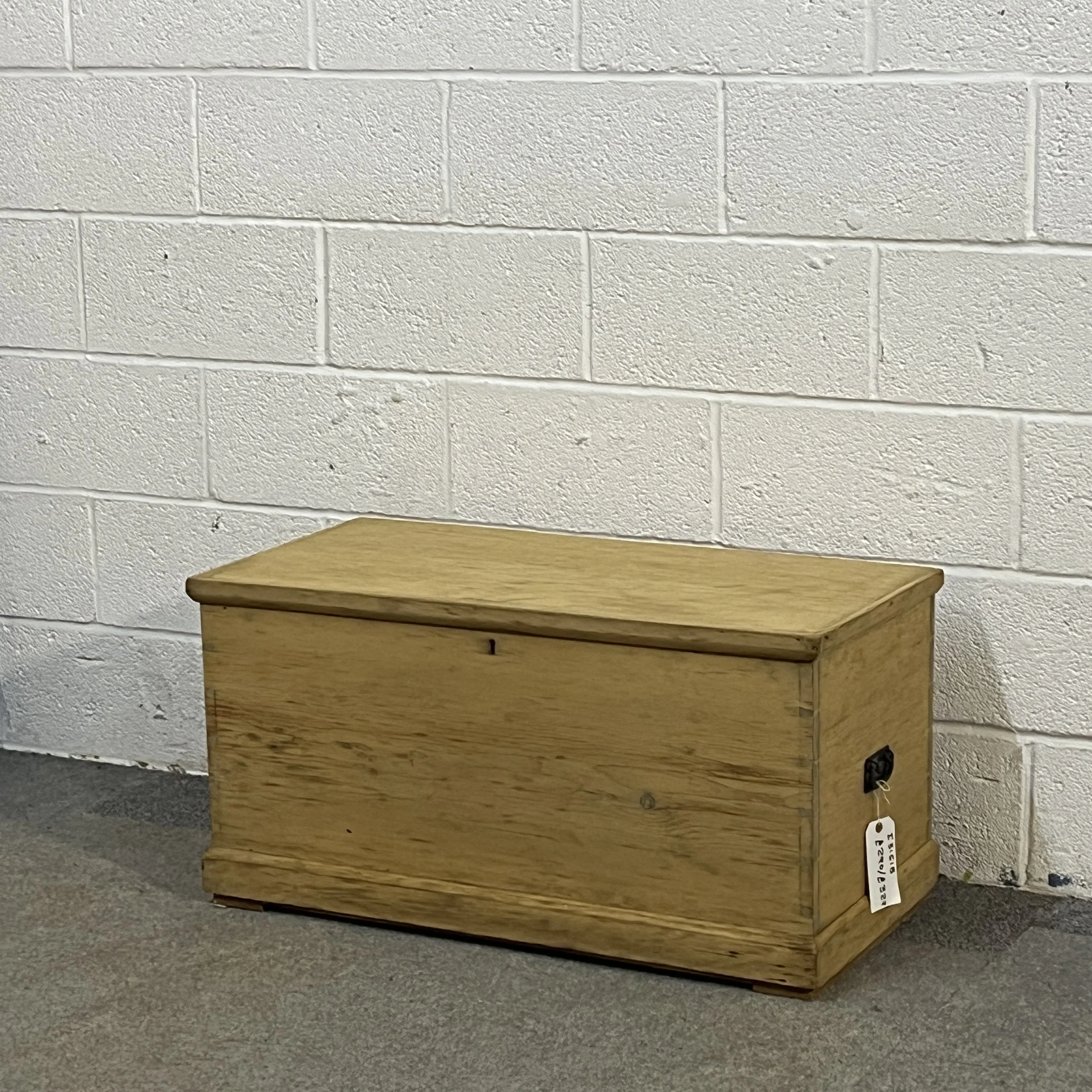 Medium Sized Victorian Pine Blanket Chest