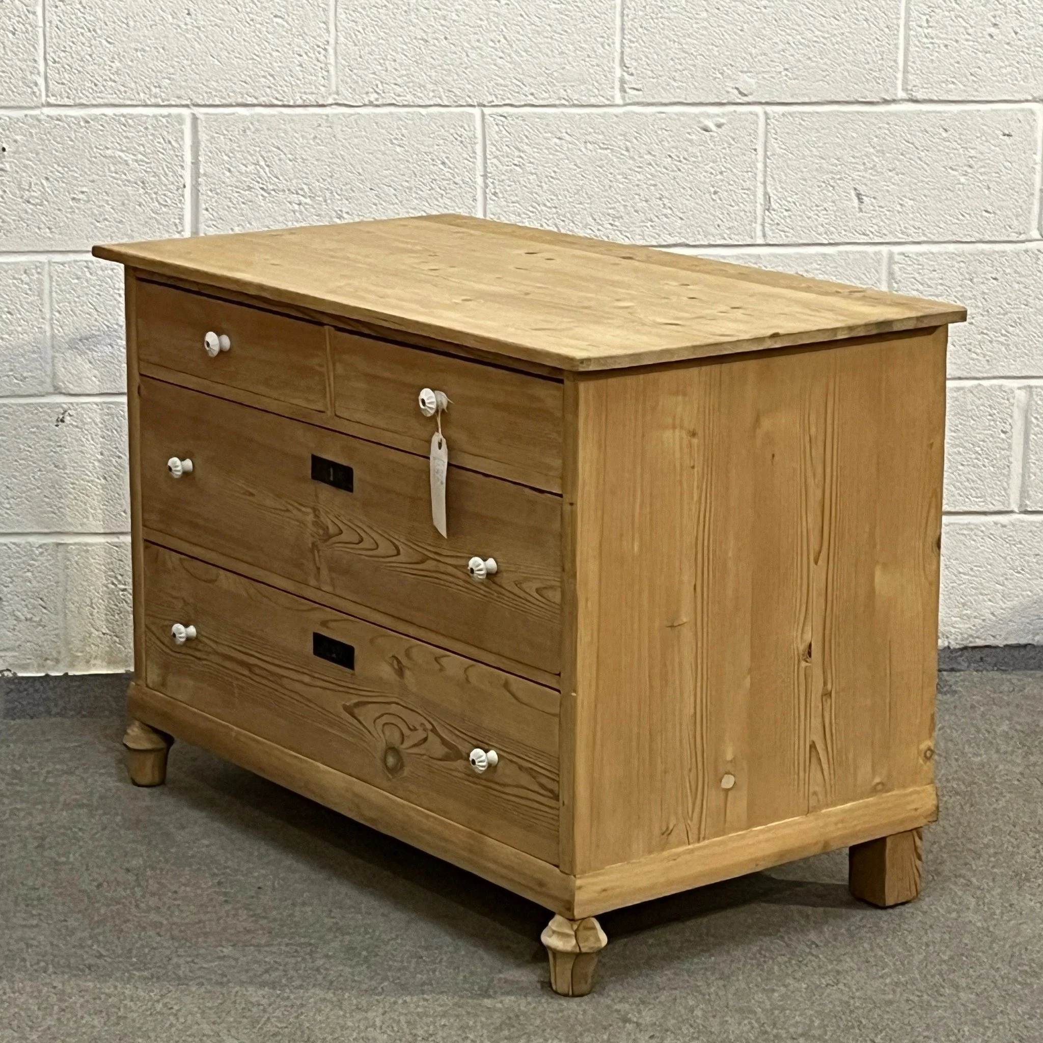 N7905C pine chest — front and right side in bare wood