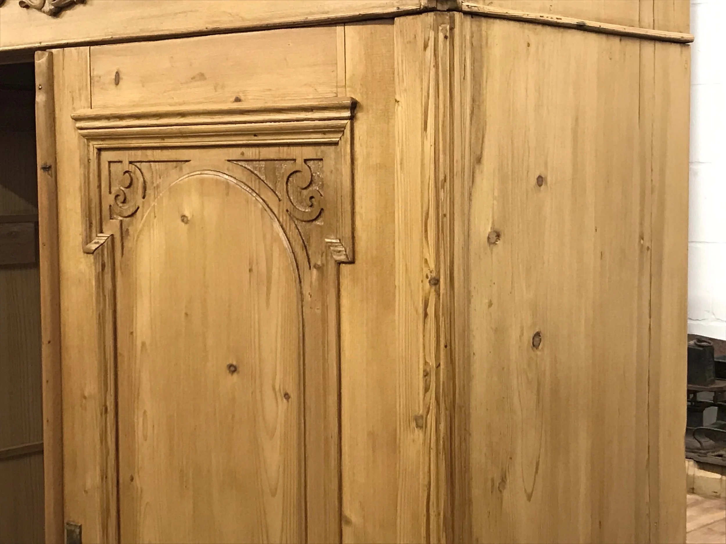Wardrobe waxed in a Briwax - Antique Brown